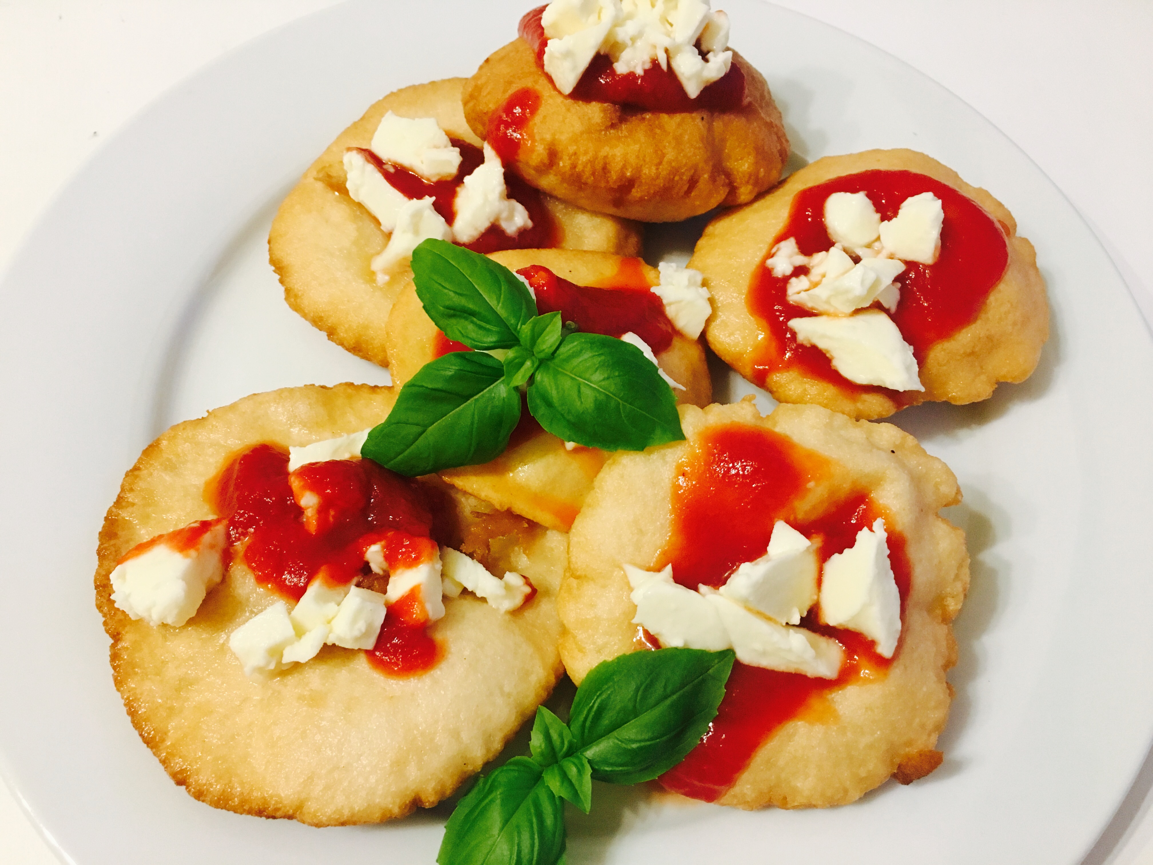 Fried pizzette! - Recipes on the go